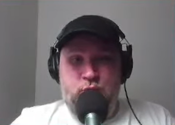 kissy.png kissy.png