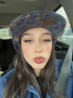 Lav extreme lip filler.jpg Lav extreme lip filler.jpg