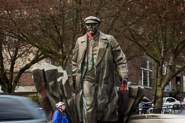 seattlelenin.png seattlelenin.png