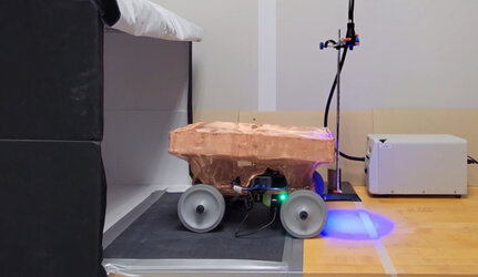 mushroom_driven_rolling_bot.jpg mushroom_driven_rolling_bot.jpg