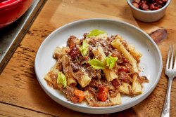 13COOKING-PASTA-GENOVESE1-articleLarge.jpg