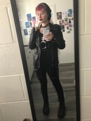 tumblr_p97f5v4uWu1w84b1eo2_250.jpg