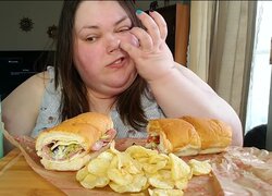 Screenshot_20191218-154036_YouTube.jpg