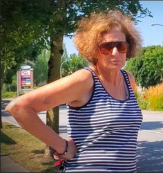 miriam yaniv mom1.jpg