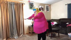 How a morbidly obese girl work outs!_1.gif