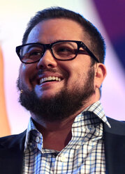 Chaz_Bono_by_Gage_Skidmore.jpg