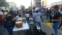 confederate statue pizza FUCKING HATE NIGGER AND WHITE BITCHES.jpg