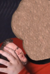 GuntKissRalph.png