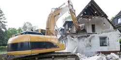 excavator-demoing-house-1200x600.jpg