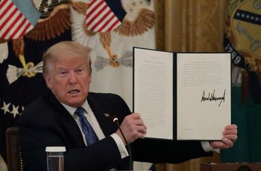 trump sig 4.jpeg