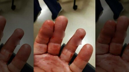 trump razor fingers.jpg