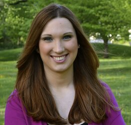 1200px-Sarah_McBride_portrait_photograph.jpg