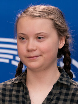 Greta_Thunberg_at_the_Parliament_(46705842745)_(cropped).jpg