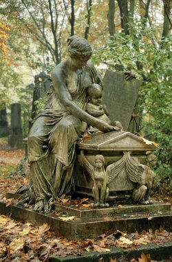 03a634ad780974a5d70b77f74832ae00--cemetery-statues-cemetery-art.jpg