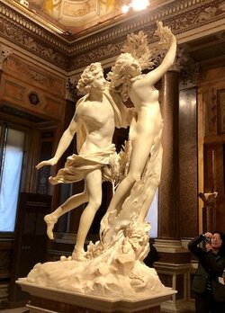 The-best-sculpture-in-Rome-Apollo-and-Daphne-by-Bernini-in-the-Borghese-Gallery~2.jpg
