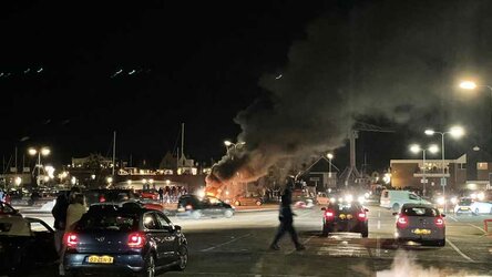 Urk_riot2.jpg