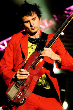 1117644-matt_bellamy_199.jpg