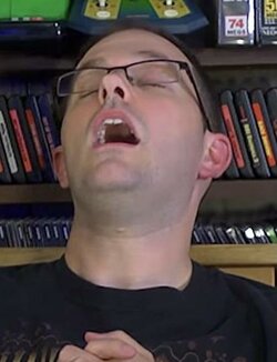 p8zpuwiimsz51.jpg