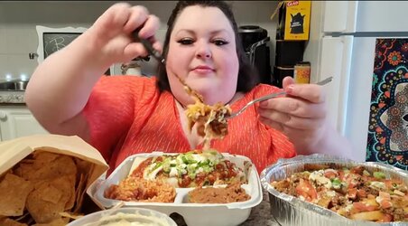 Screenshot_20210208-201800_YouTube.jpg