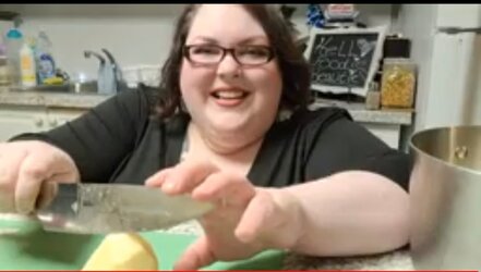 Screenshot_20210309-023051_YouTube.jpg