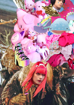 junk lady labyrinth lori meme.png