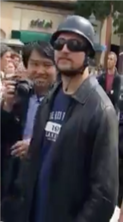 Screenshot_2021-04-02 Andrew “Vic Mackey” Casarez at 2017 Berkeley Protests – Anonymous Comrad...png