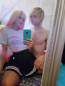 ew creepy naked kevin thigh 1591889123764.jpeg