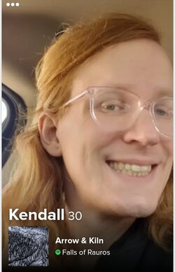 Screenshot_20210418-120124_Tinder.jpg