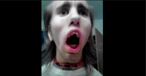 chance_lipstick.png