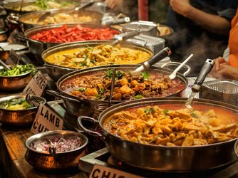 Indian-takeaway-at-a-Londons-market.jpg