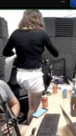 2B0E02D6-4E23-4E56-BC7F-FAECF5F26A6E.png