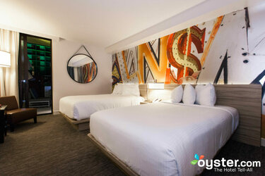 cabana-room-v11684146-1440-1024x683.jpg