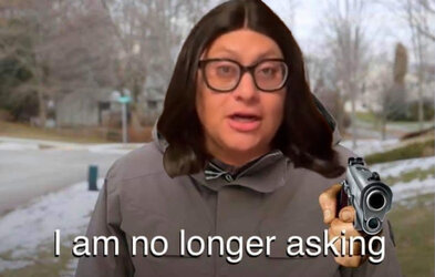 tranny bernie asking gun copy.jpg