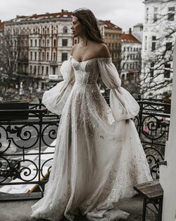 wedding dress bishop sleeves.jpg