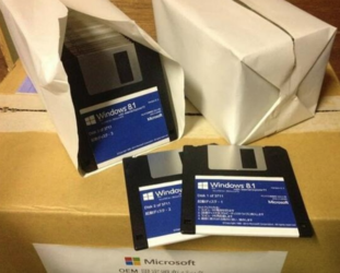 windows 8.1 on floppy disks.png
