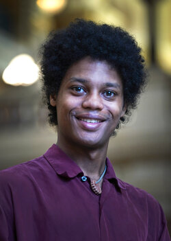 isiah holmes.jpg