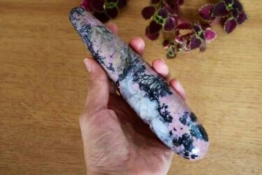 crystal dildo 3.jpg
