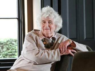 jan-morris-3-0.jpg