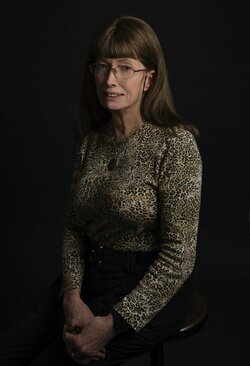 Lee_LynnConway2-700x1024.jpg
