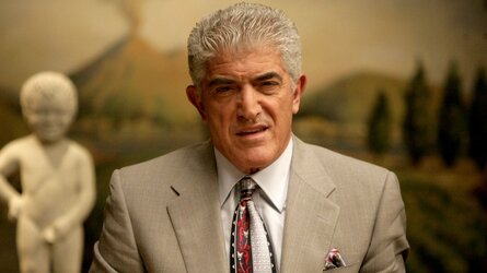 sopranos22_season_6_2006-h_2017.jpg