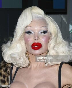 gettyimages-1053237136-594x594.jpg