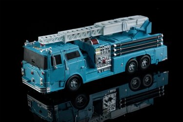 X-Transbots MX-34 Vanguard (Hot Spot) Official Image__scaled_800.jpg