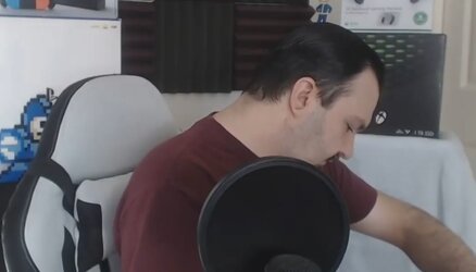 Screenshot_20220101-141512_YouTube.jpg
