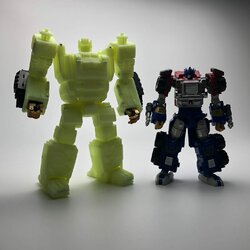 Fans-Hobby-MB-20-Armada-Overload-02.jpg