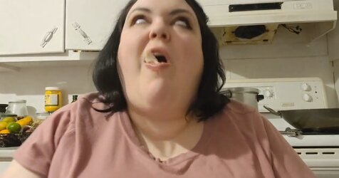 Screenshot_20220110-201721_YouTube.jpg