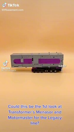 Transformers Legacy Motormaster In-Hand Image (11)__scaled_800.jpg