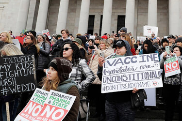 The-Internet-Is-Waging-War-on-Anti-Vax-Content-—-and-Anti-Vaxxers-Are-Pissed.jpg