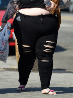 how she duck walks.PNG