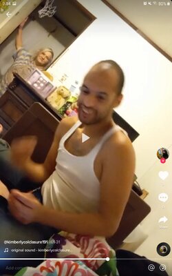 Screenshot_20220210-091441_TikTok.jpg