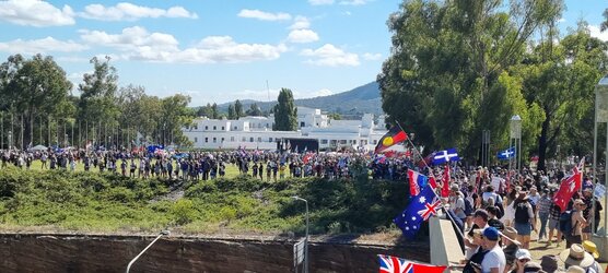 Marchingtoparliament.jpg